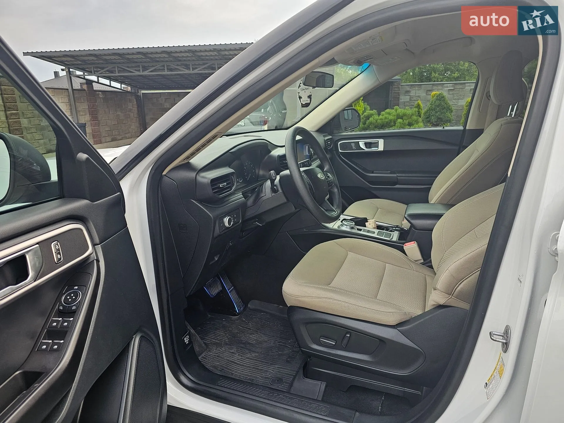 2021 Ford Explorer - мініатюра 9