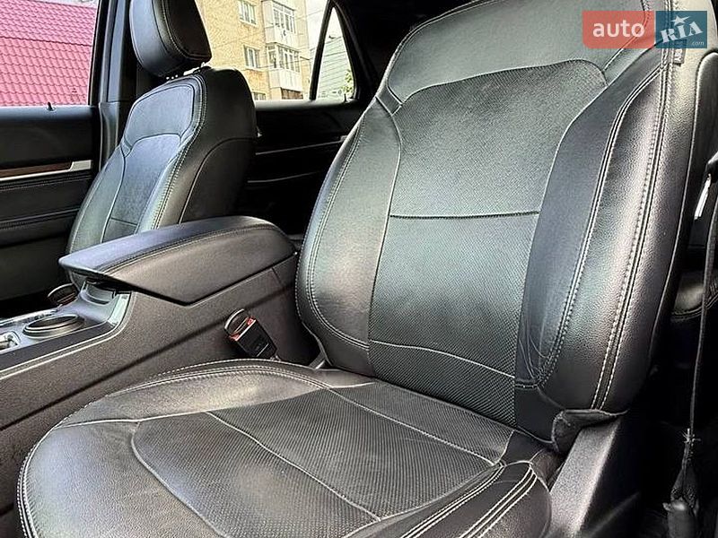Внедорожник / Кроссовер Ford Explorer 2017 в Бердичеве
