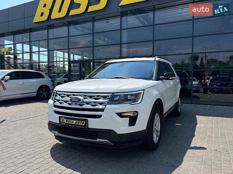 Позашляховик / Кросовер Ford Explorer 2018 в Івано-Франківську