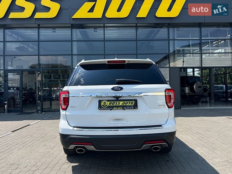 Позашляховик / Кросовер Ford Explorer 2018 в Івано-Франківську