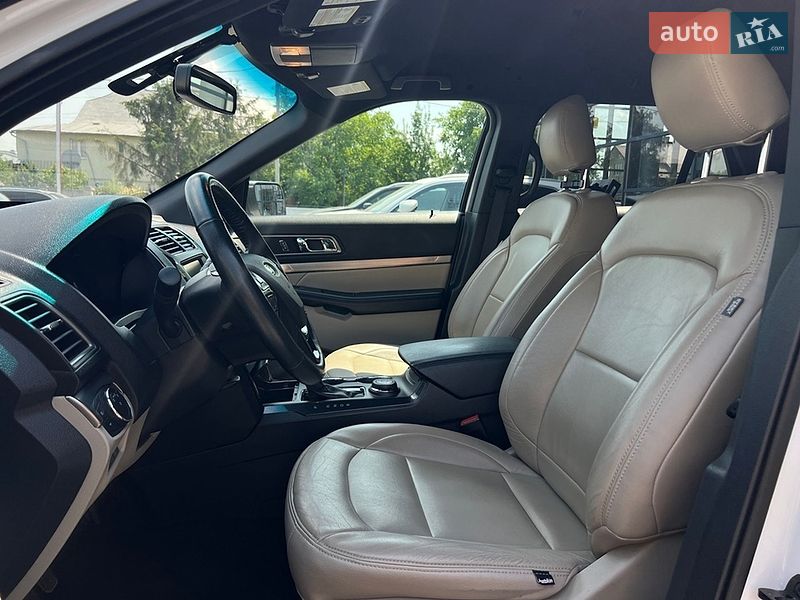 Позашляховик / Кросовер Ford Explorer 2018 в Івано-Франківську