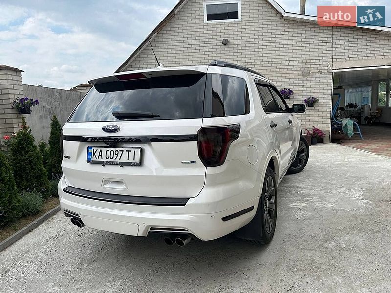 Внедорожник / Кроссовер Ford Explorer 2018 в Киеве фото 8 Внедорожник / Кроссовер Ford Explorer 2018 в Киеве