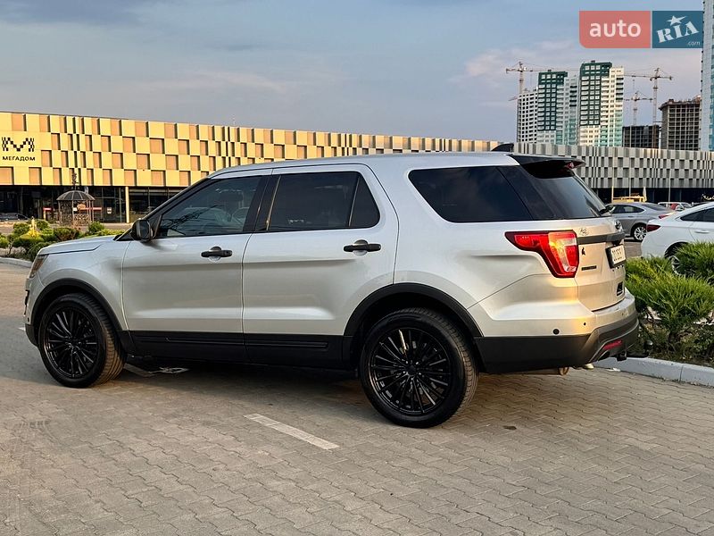 Позашляховик / Кросовер Ford Explorer 2016 в Одесі