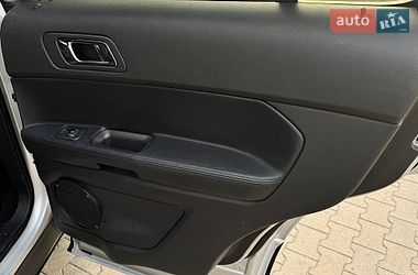 Позашляховик / Кросовер Ford Explorer 2016 в Одесі