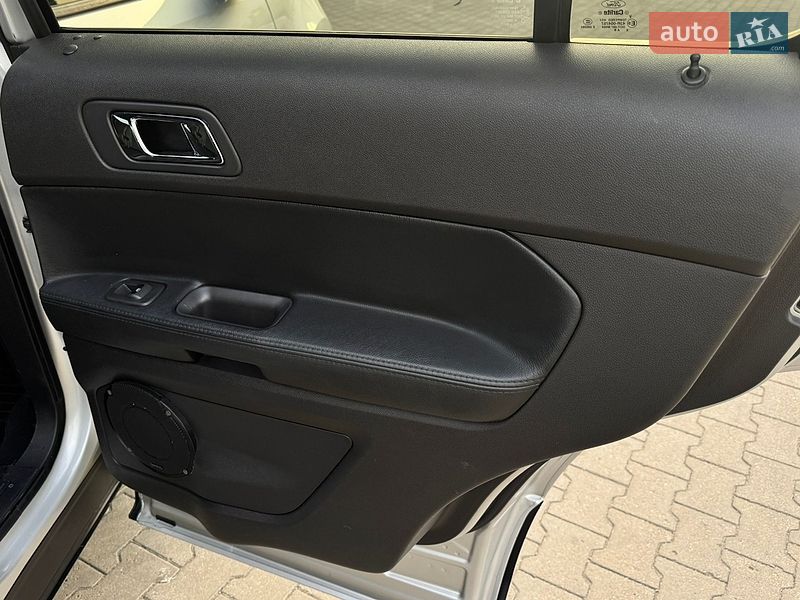 Позашляховик / Кросовер Ford Explorer 2016 в Одесі