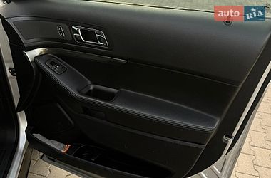 Позашляховик / Кросовер Ford Explorer 2016 в Одесі