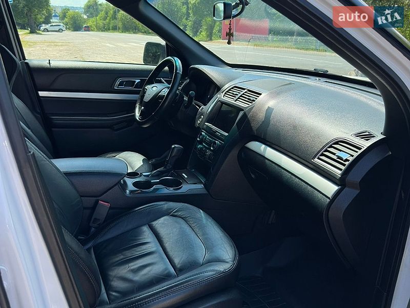 Внедорожник / Кроссовер Ford Explorer 2017 в Красилове