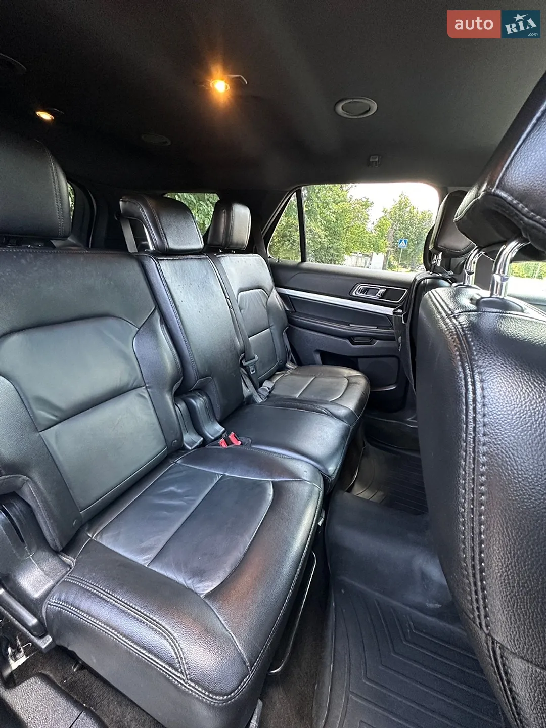 2017 Ford Explorer - мініатюра 10