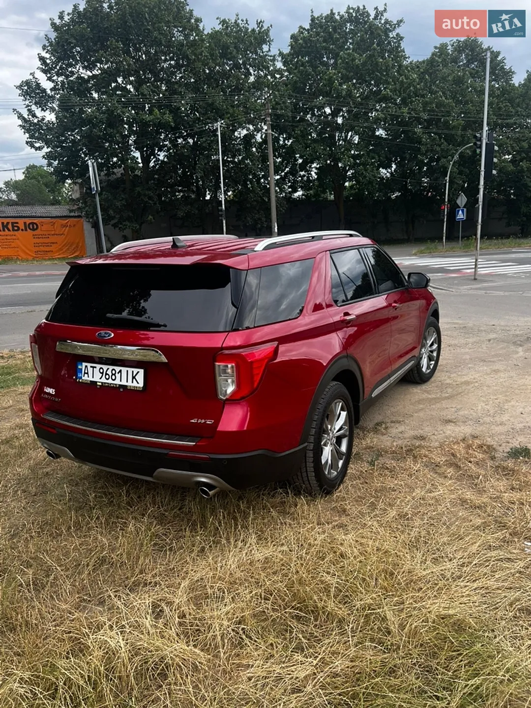 2021 Ford Explorer - мініатюра 9