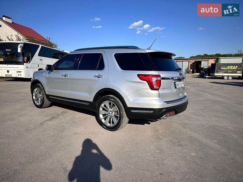 Внедорожник / Кроссовер Ford Explorer 2018 в Виннице