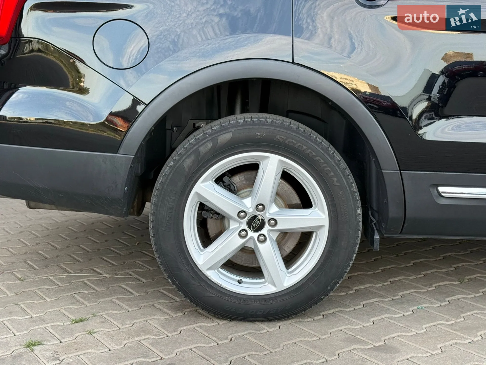 2016 Ford Explorer - мініатюра 12