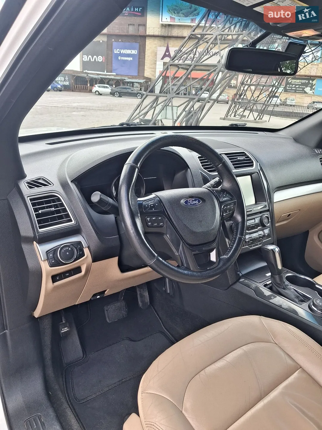 2017 Ford Explorer - мініатюра 13