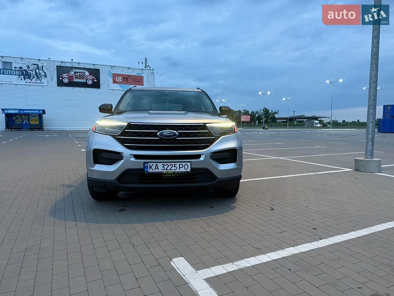 2021 Ford Explorer - мініатюра 18