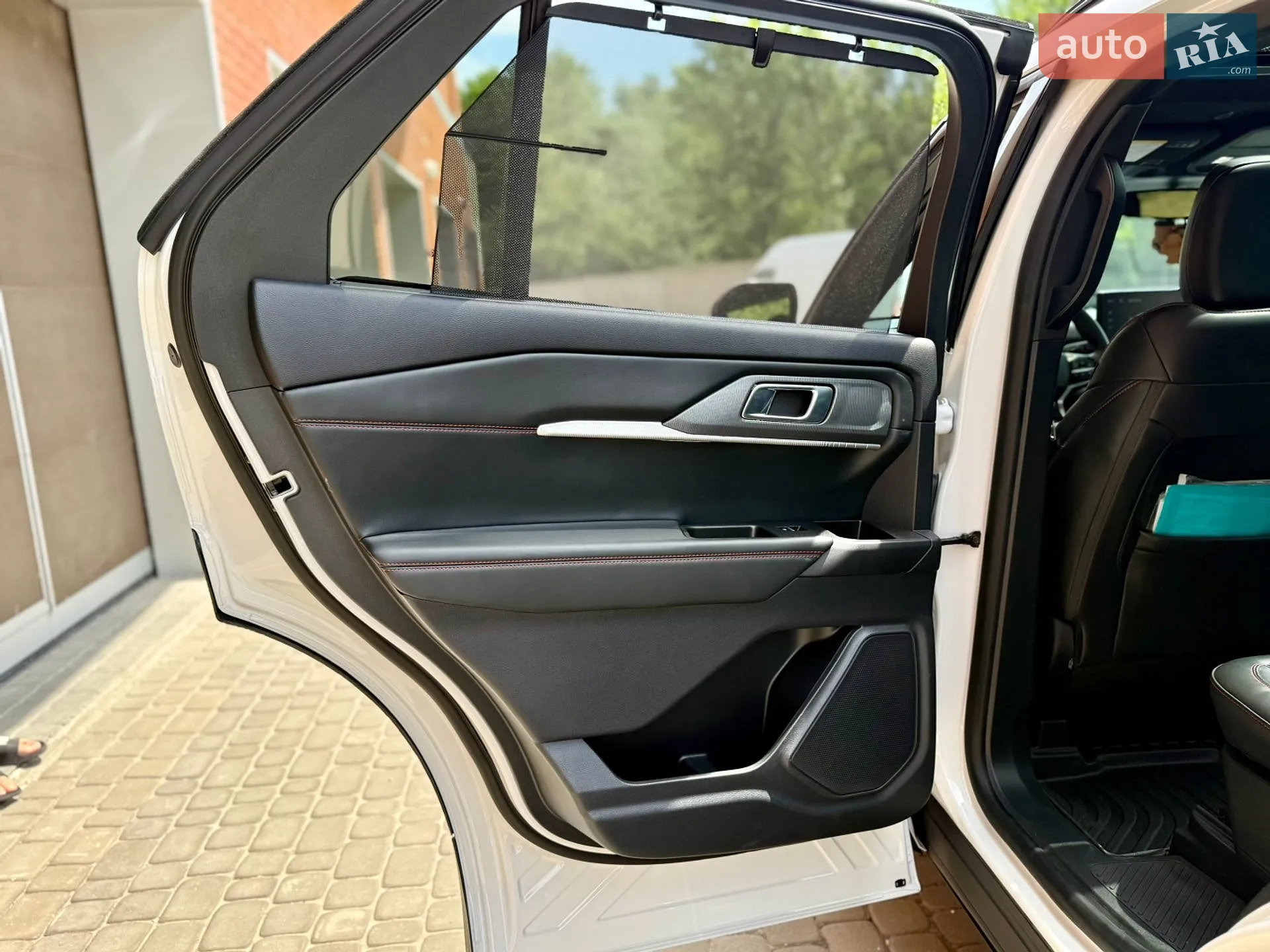 2024 Ford Explorer - мініатюра 12