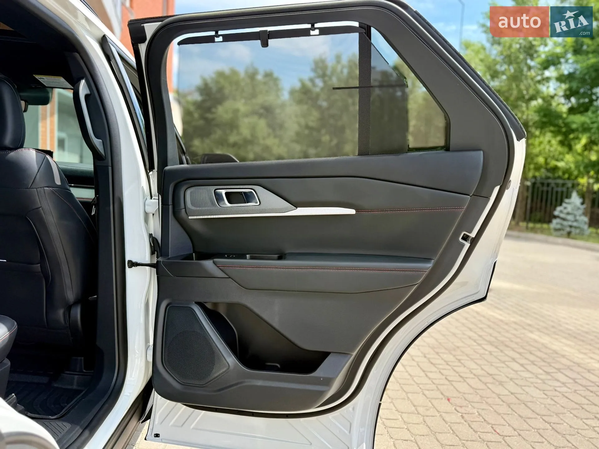2024 Ford Explorer - мініатюра 16