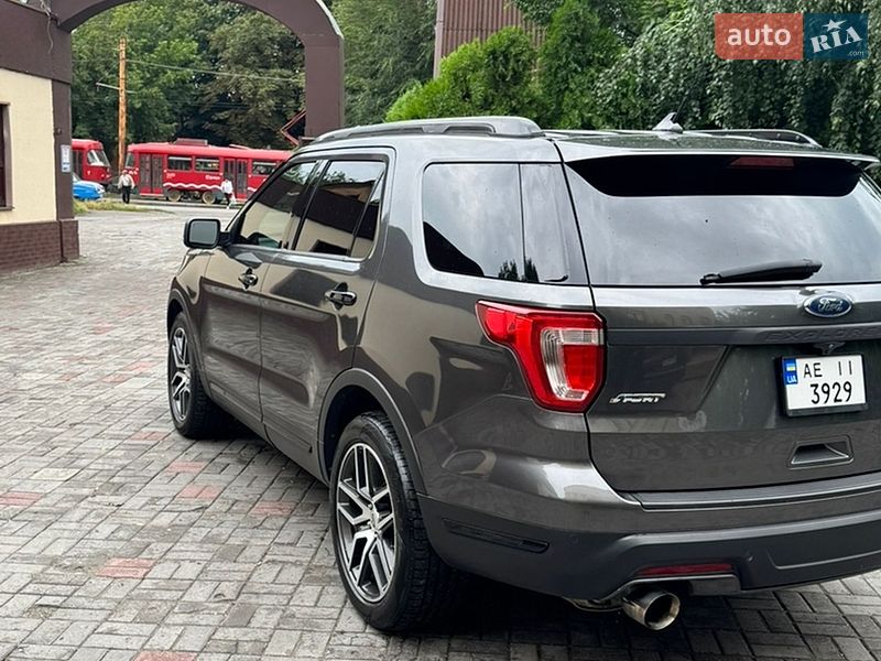 Позашляховик / Кросовер Ford Explorer 2018 в Дніпрі фото 7 Позашляховик / Кросовер Ford Explorer 2018 в Дніпрі