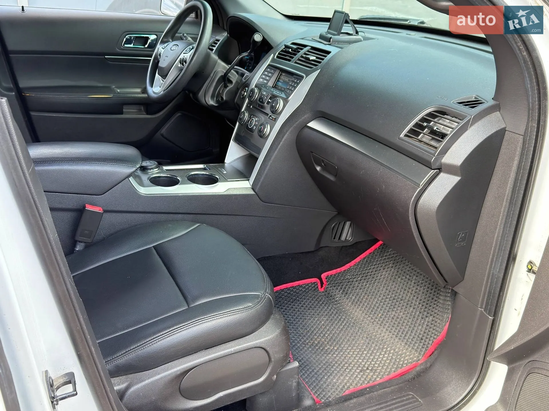 2015 Ford Explorer - мініатюра 13