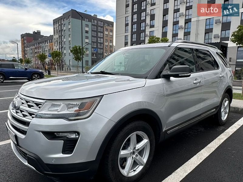 Внедорожник / Кроссовер Ford Explorer 2018 в Ровно