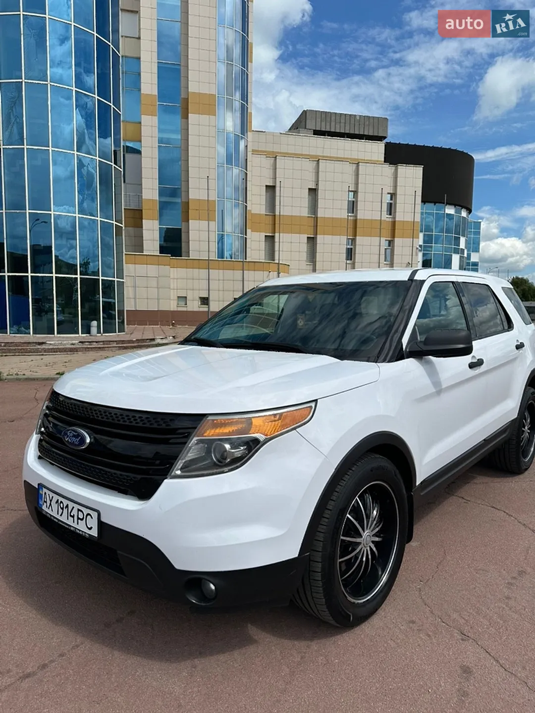 2013 Ford Explorer - фото 1