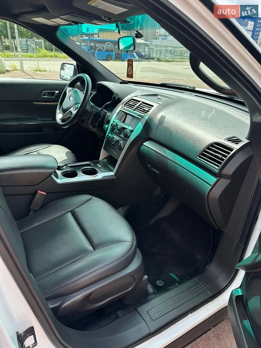 2013 Ford Explorer - мініатюра 9