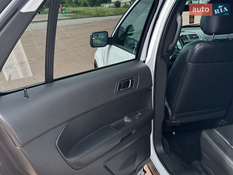 Позашляховик / Кросовер Ford Explorer 2013 в Харкові