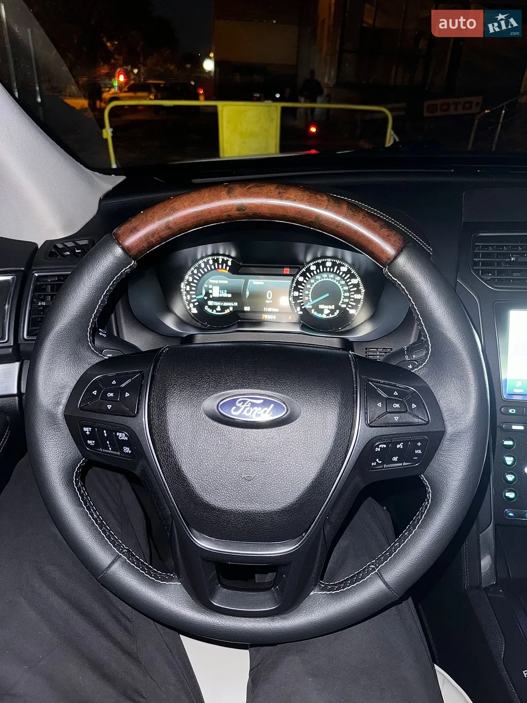 2018 Ford Explorer - мініатюра 25