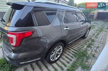 Позашляховик / Кросовер Ford Explorer 2018 в Чечельнику