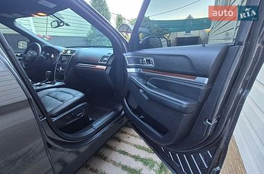Позашляховик / Кросовер Ford Explorer 2018 в Чечельнику