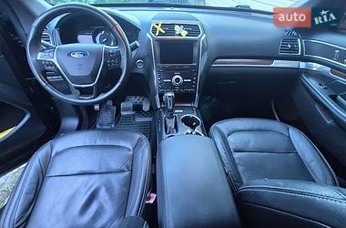 Позашляховик / Кросовер Ford Explorer 2018 в Чечельнику