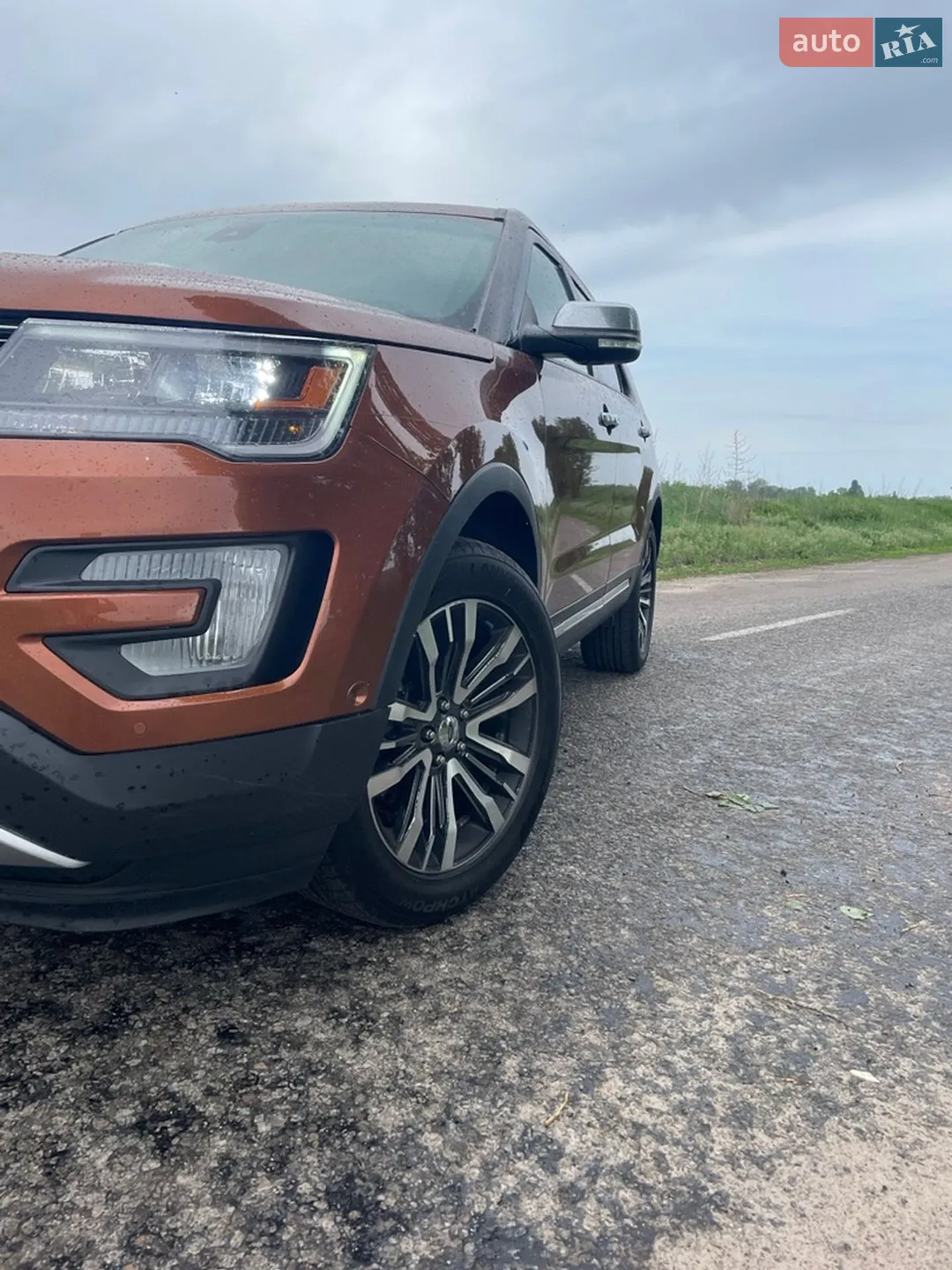 2016 Ford Explorer - мініатюра 2