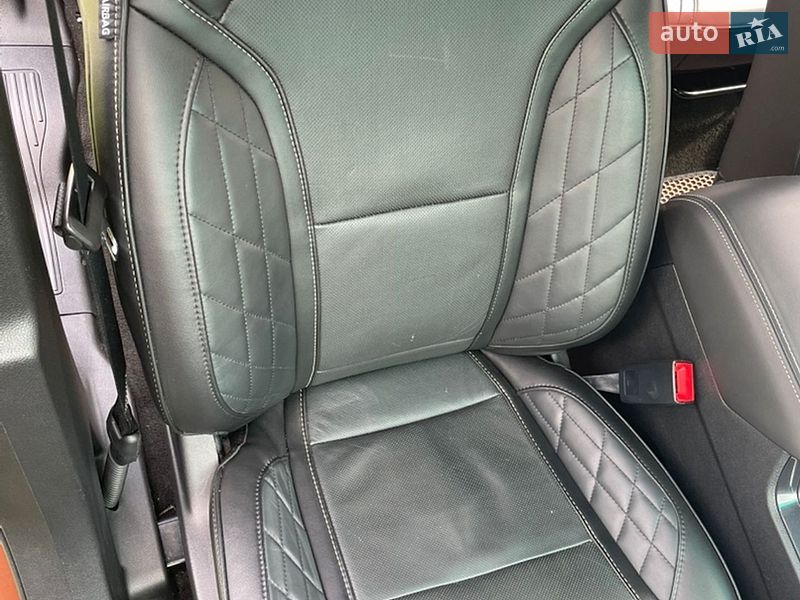 Позашляховик / Кросовер Ford Explorer 2016 в Броварах фото 13 Позашляховик / Кросовер Ford Explorer 2016 в Броварах