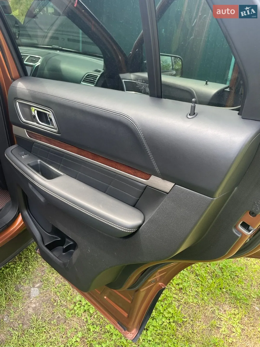 2016 Ford Explorer - мініатюра 23