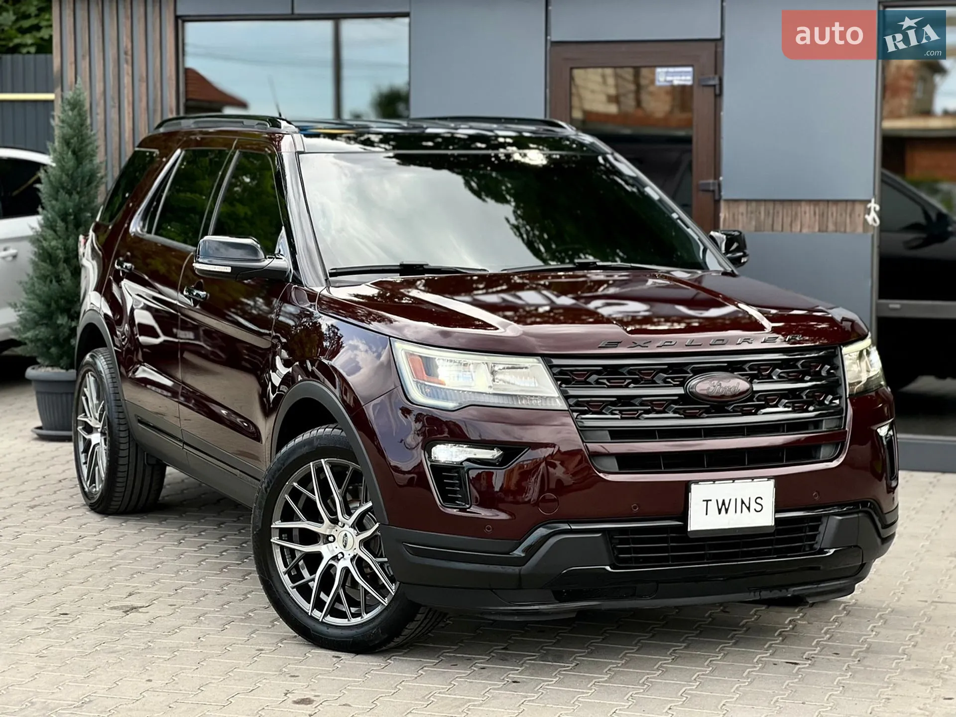 2018 Ford Explorer - мініатюра 3