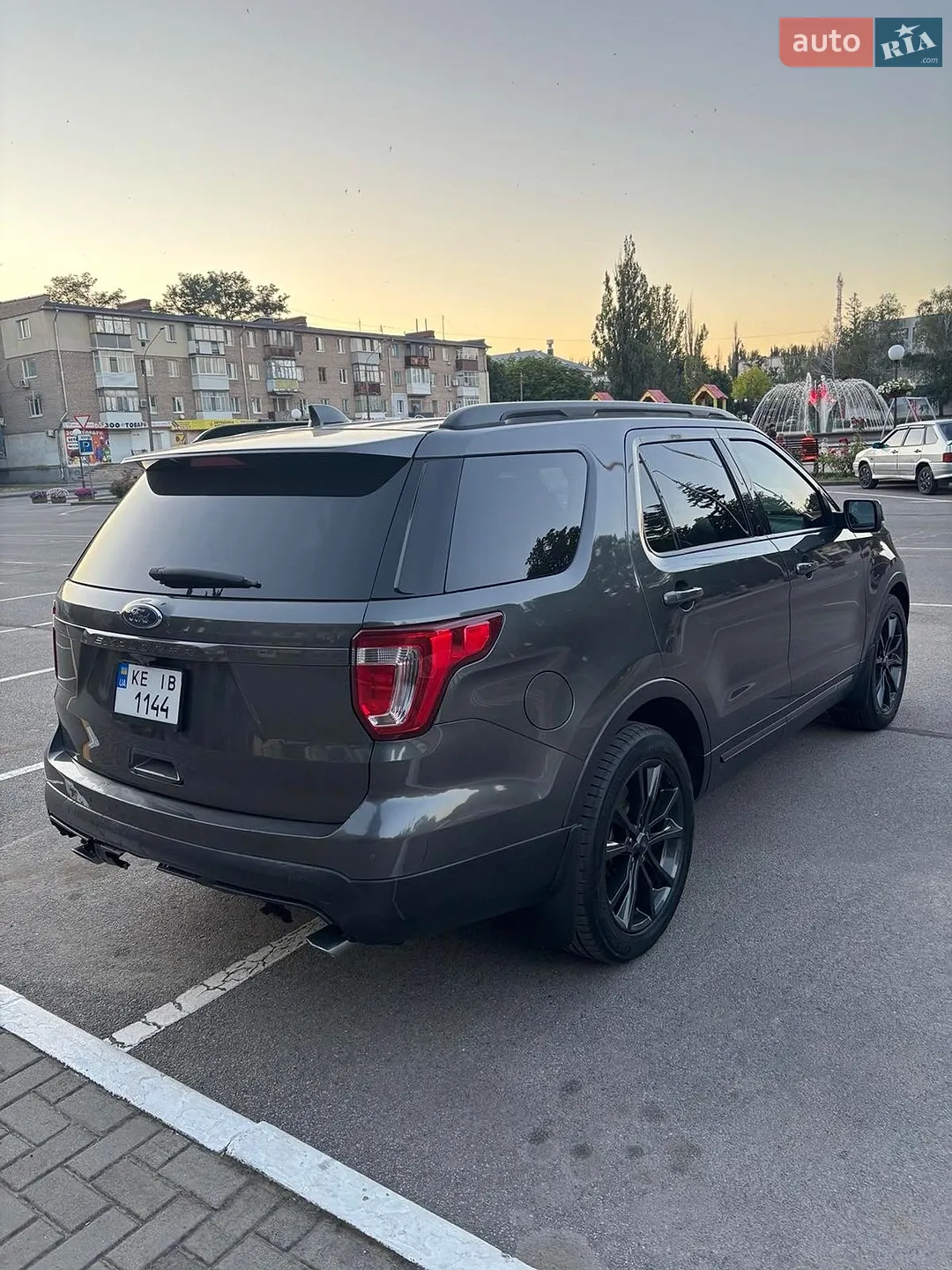 2017 Ford Explorer - мініатюра 5