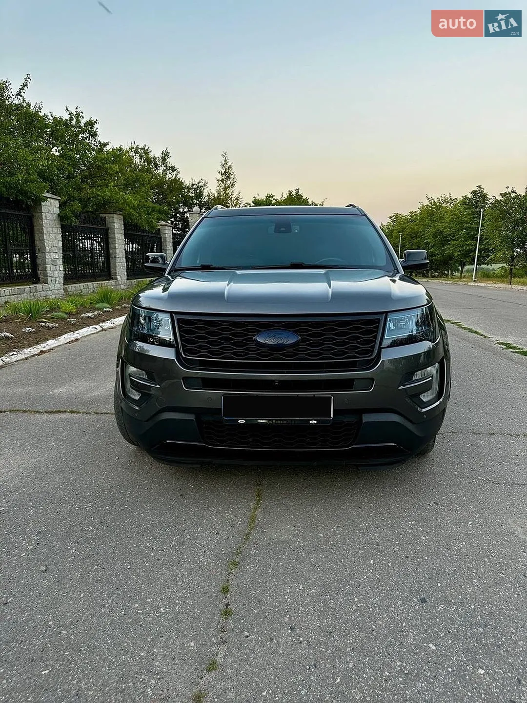 2016 Ford Explorer - мініатюра 2