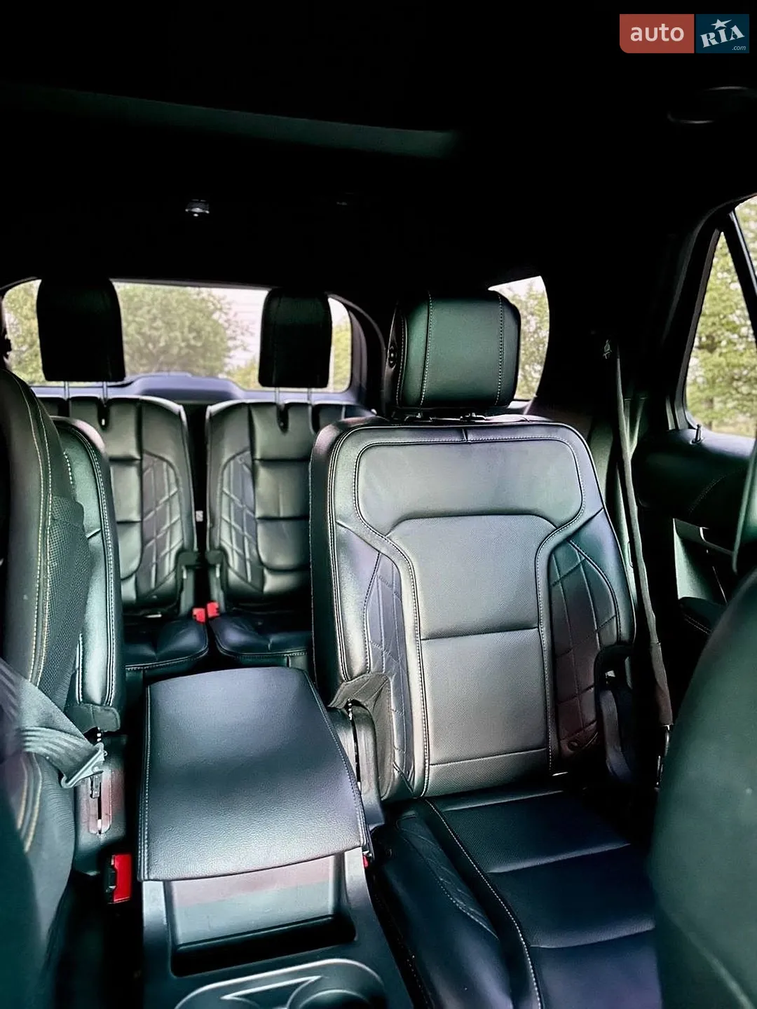 2016 Ford Explorer - мініатюра 26