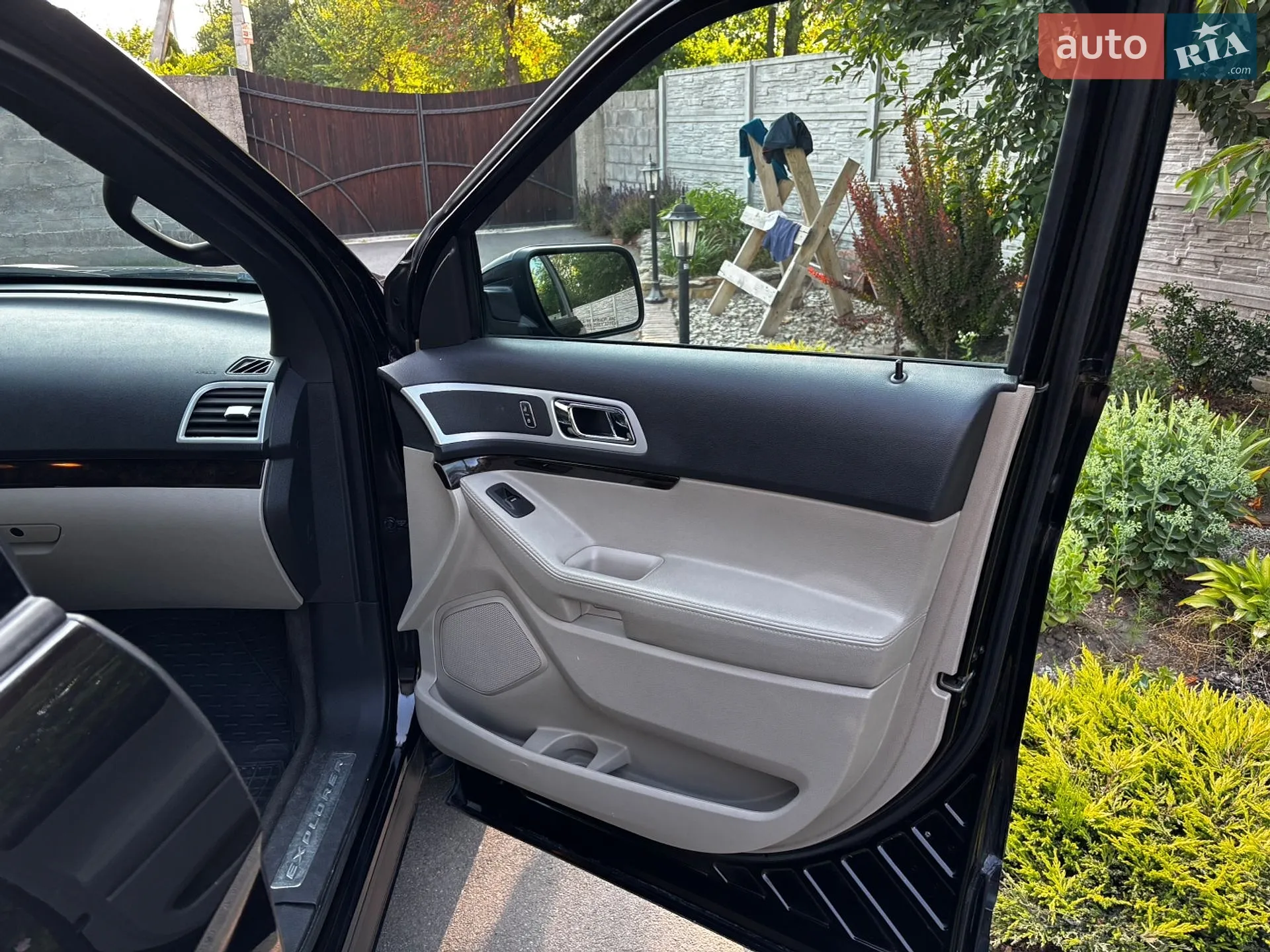 2013 Ford Explorer - мініатюра 12