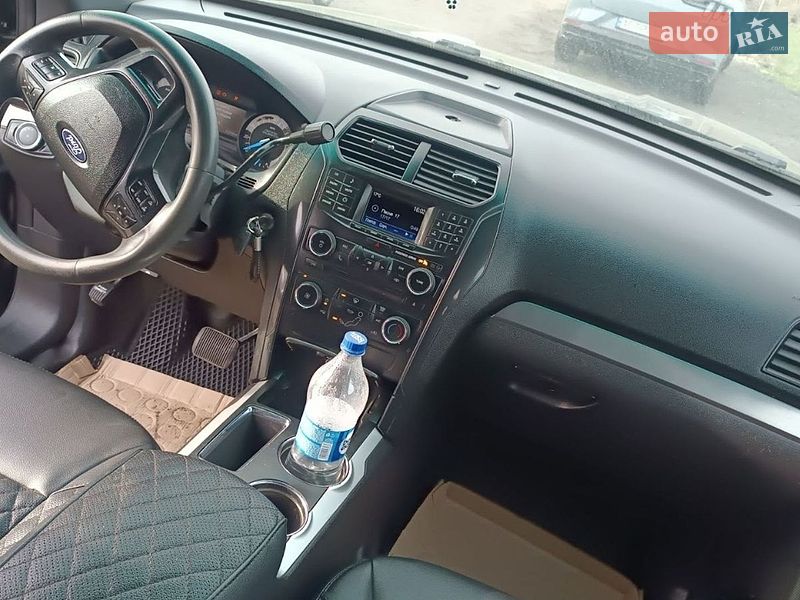 Внедорожник / Кроссовер Ford Explorer 2016 в Кривом Роге фото 4 Внедорожник / Кроссовер Ford Explorer 2016 в Кривом Роге