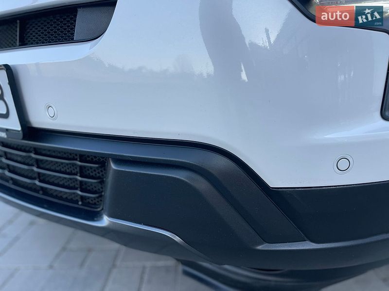 Позашляховик / Кросовер Ford Explorer 2018 в Рівному