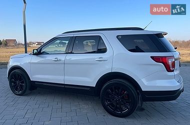 Позашляховик / Кросовер Ford Explorer 2018 в Рівному