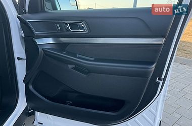Позашляховик / Кросовер Ford Explorer 2018 в Рівному
