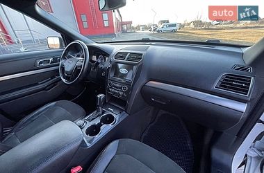 Позашляховик / Кросовер Ford Explorer 2018 в Рівному