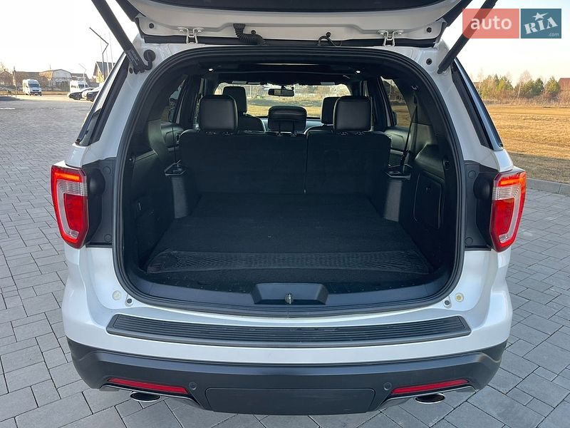 Позашляховик / Кросовер Ford Explorer 2018 в Рівному