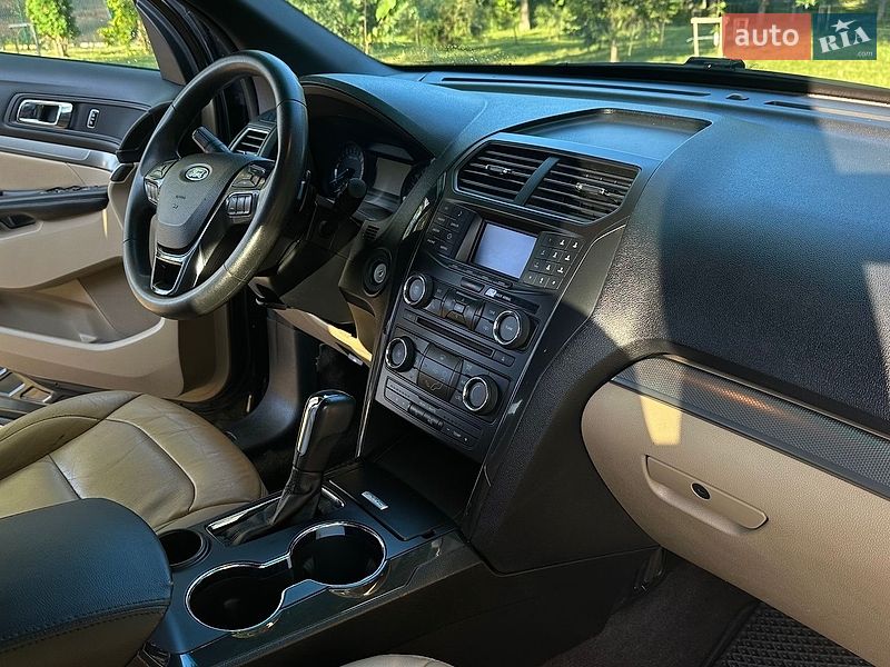 Внедорожник / Кроссовер Ford Explorer 2015 в Крюковщине