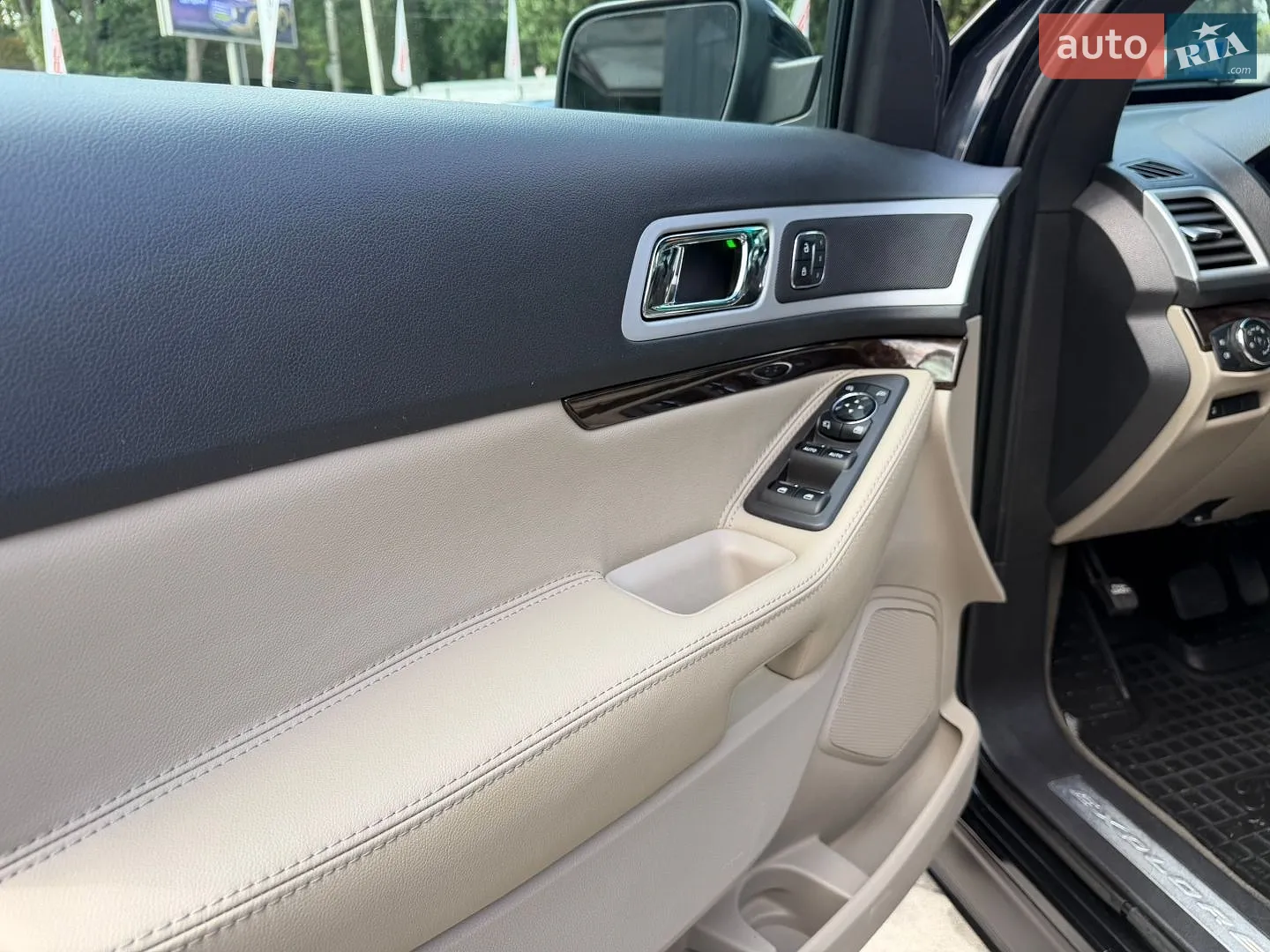 2014 Ford Explorer - мініатюра 29