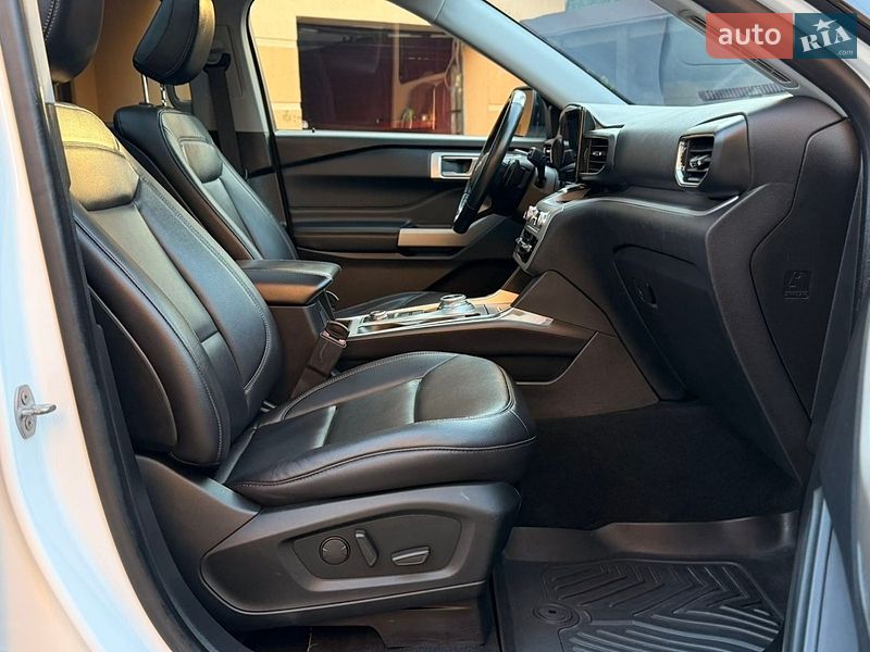 Внедорожник / Кроссовер Ford Explorer 2020 в Львове
