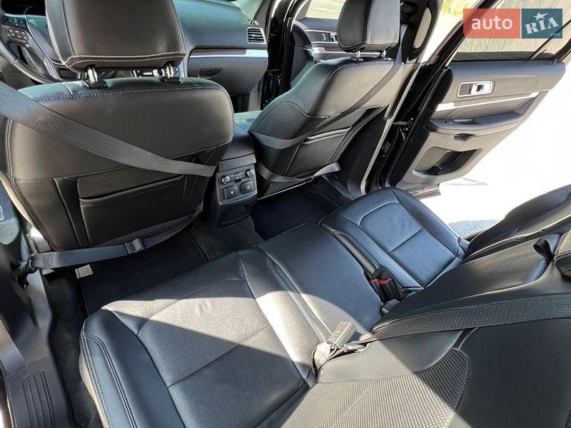 Внедорожник / Кроссовер Ford Explorer 2016 в Виннице