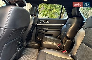 Позашляховик / Кросовер Ford Explorer 2017 в Одесі