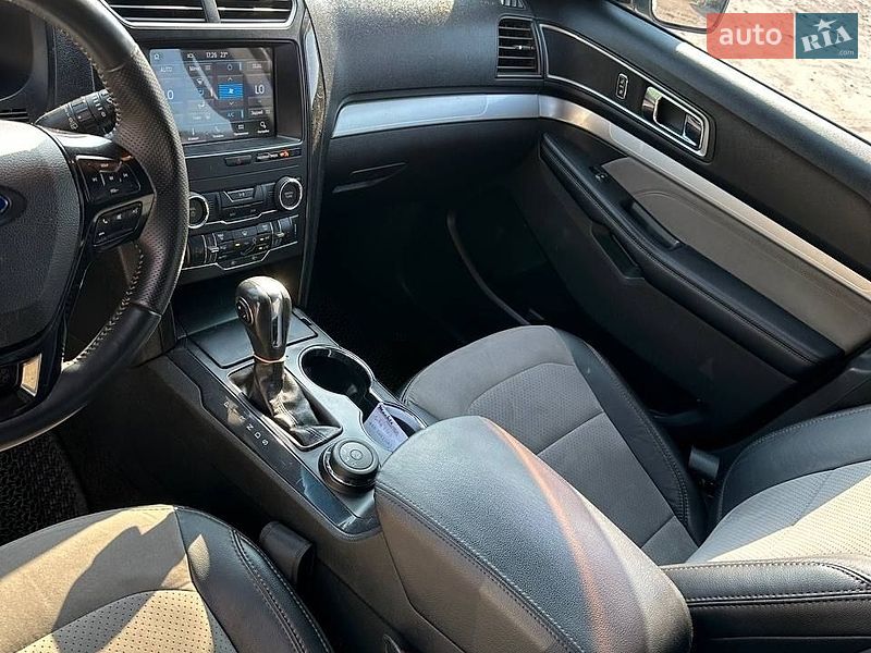 Позашляховик / Кросовер Ford Explorer 2015 в Вінниці
