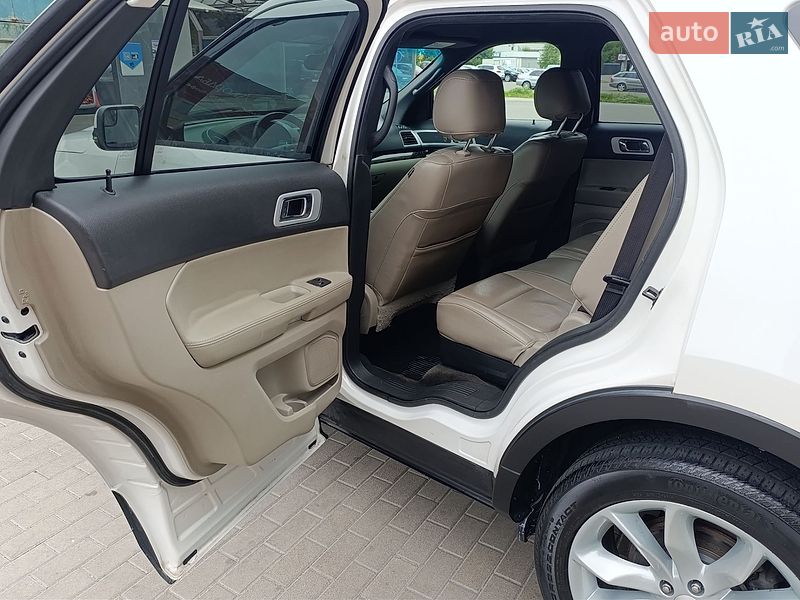 Внедорожник / Кроссовер Ford Explorer 2012 в Белой Церкви